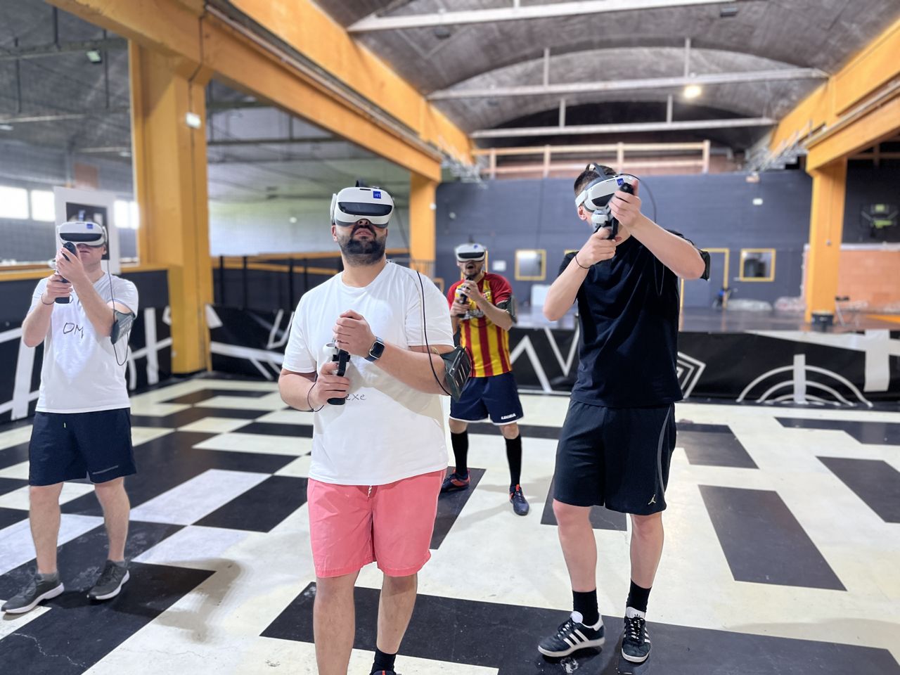 Sortie originale en groupe : réalité virtuelle près de Lens Team Square